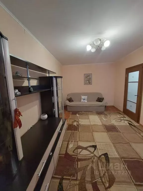 1-к кв. Курская область, Курск просп. Вячеслава Клыкова, 78 (36.0 м) - Фото 1