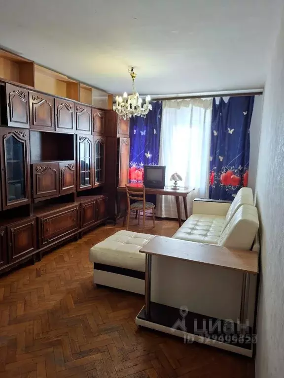 2-к кв. Московская область, Лобня ул. Чкалова, 5 (42.0 м) - Фото 1