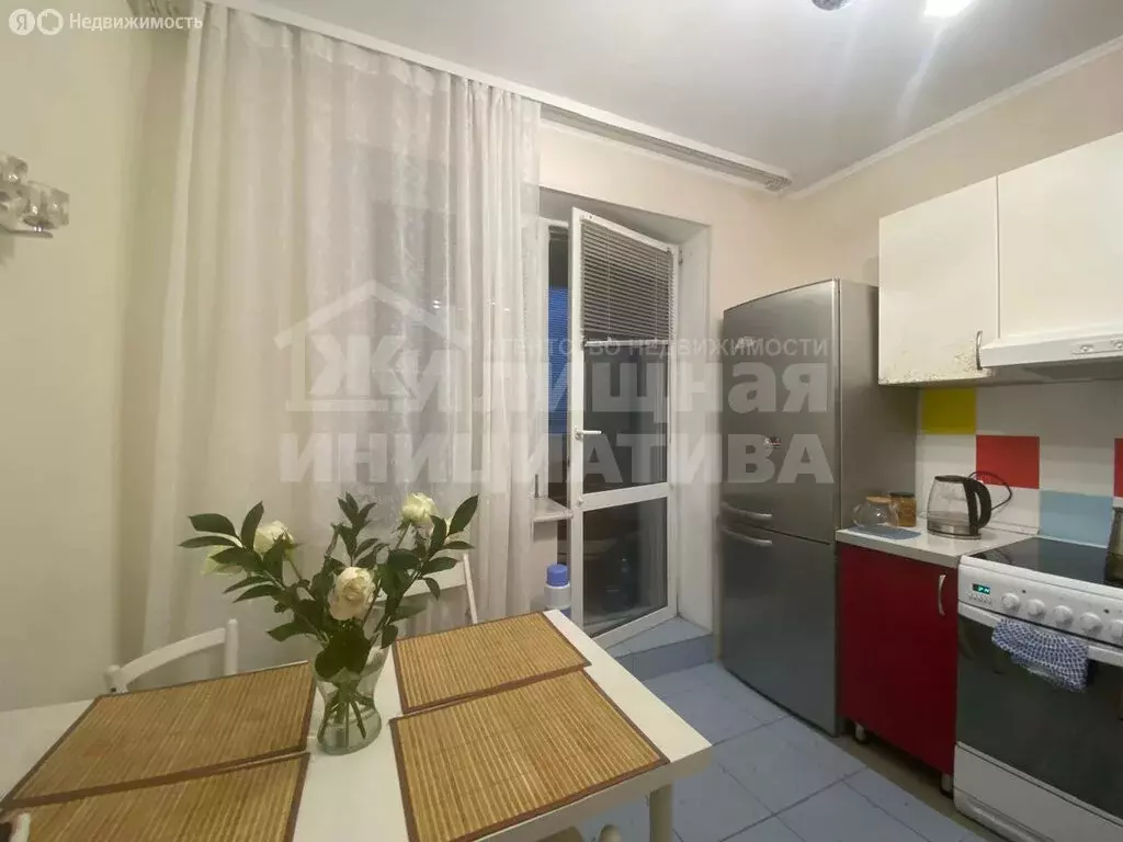 1-комнатная квартира: Уфа, улица Софьи Перовской, 19/2 (49 м) - Фото 0