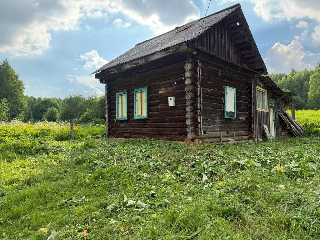Дом в Пермский край, Оханский муниципальный округ, д. Кочегары ул. ... - Фото 1