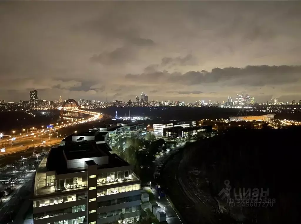 3-к кв. Москва ул. Крылатские Холмы, 30К8 (82.0 м) - Фото 1