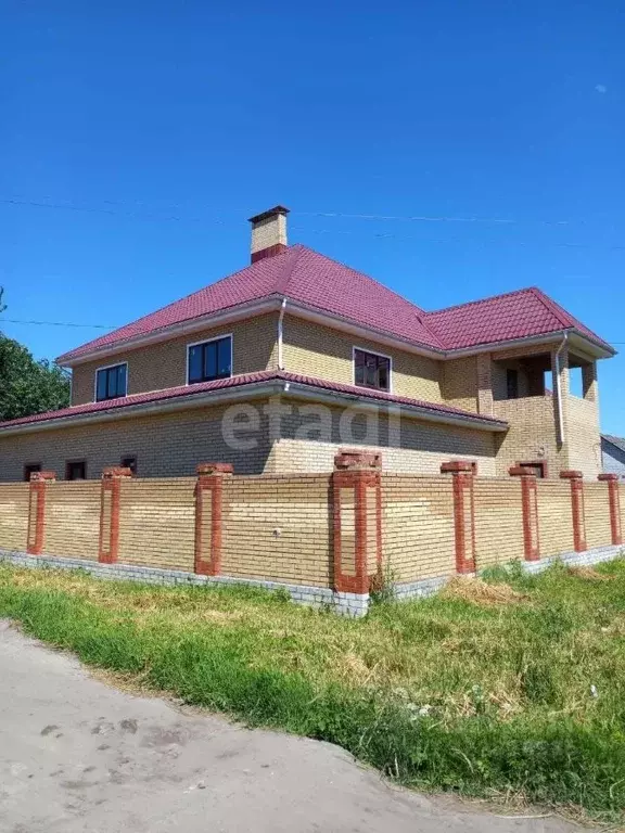 Дом в Брянская область, Брянск Жиздринская ул. (408 м) - Фото 1