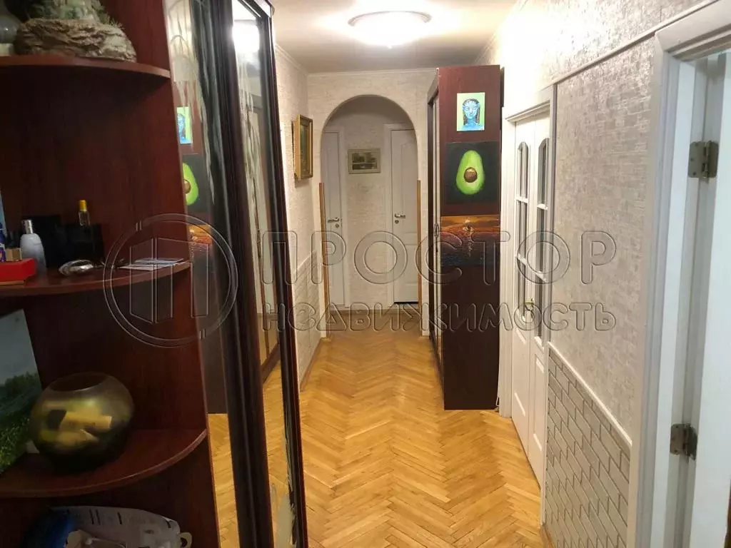 Продается 4-комнатная квартира - Фото 1
