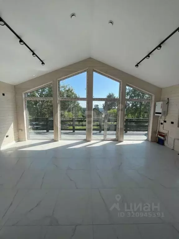 Дом в Ульяновская область, Сенгилеевский район, Силикатненское ... - Фото 1