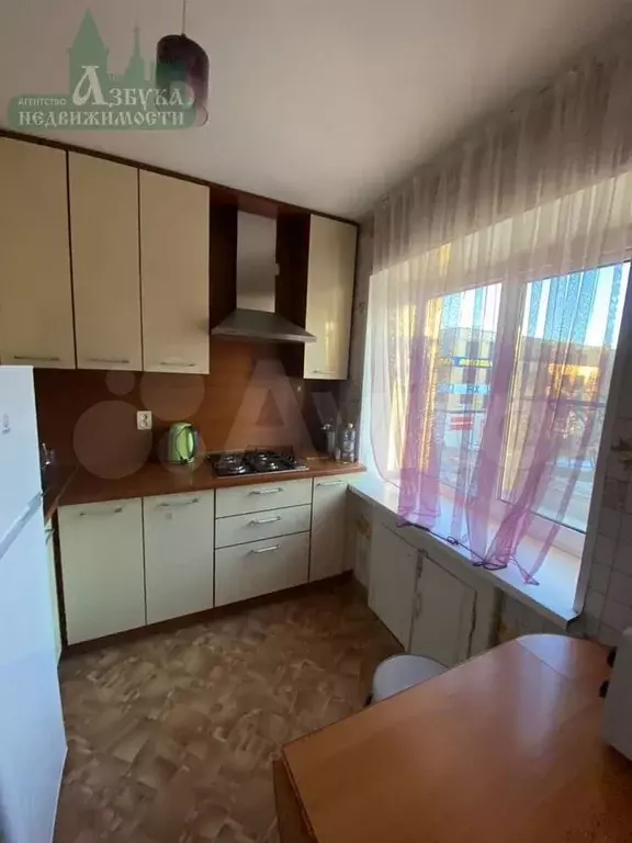 1-к. квартира, 32 м, 4/5 эт. - Фото 0