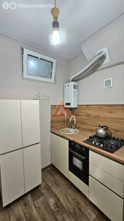 2-комнатная квартира: Астрахань, 1-й Таманский переулок, 4 (40.5 м) - Фото 1
