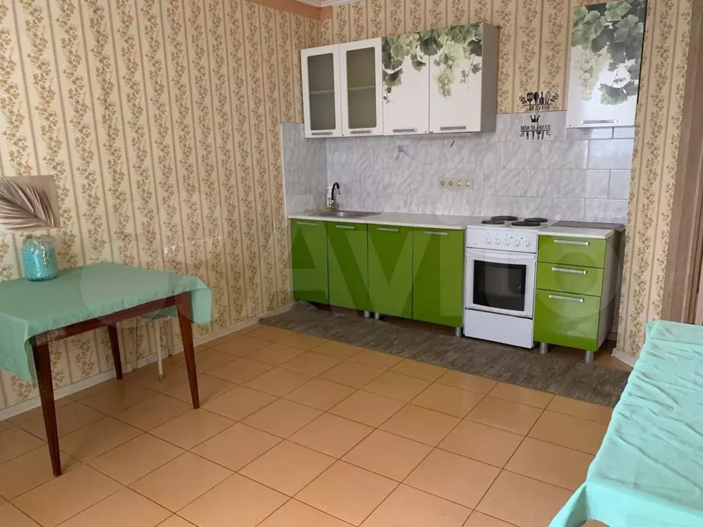 2-к. квартира, 70 м, 2/17 эт. - Фото 1