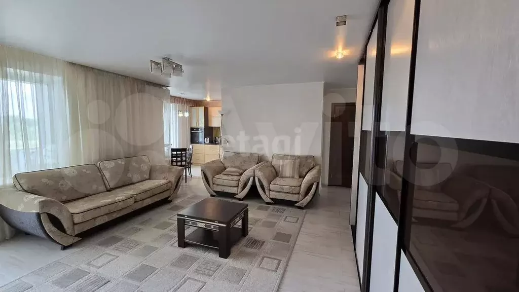 3-к. квартира, 60,7 м, 2/6 эт. - Фото 0