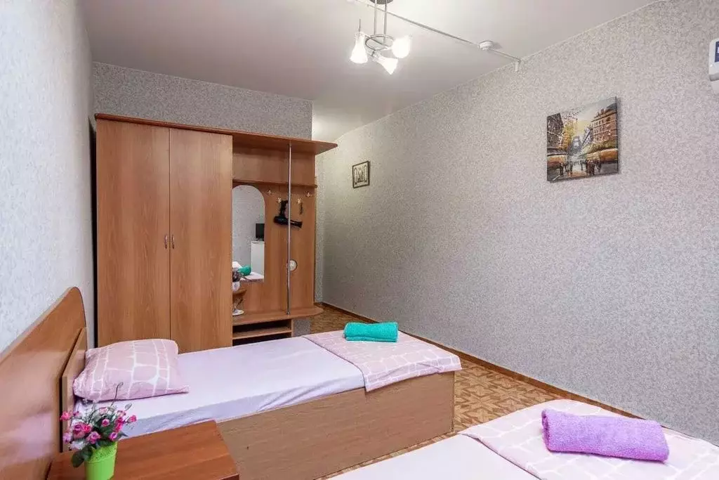 Комната Краснодарский край, Геленджик ул. Островского, 4 - Фото 2