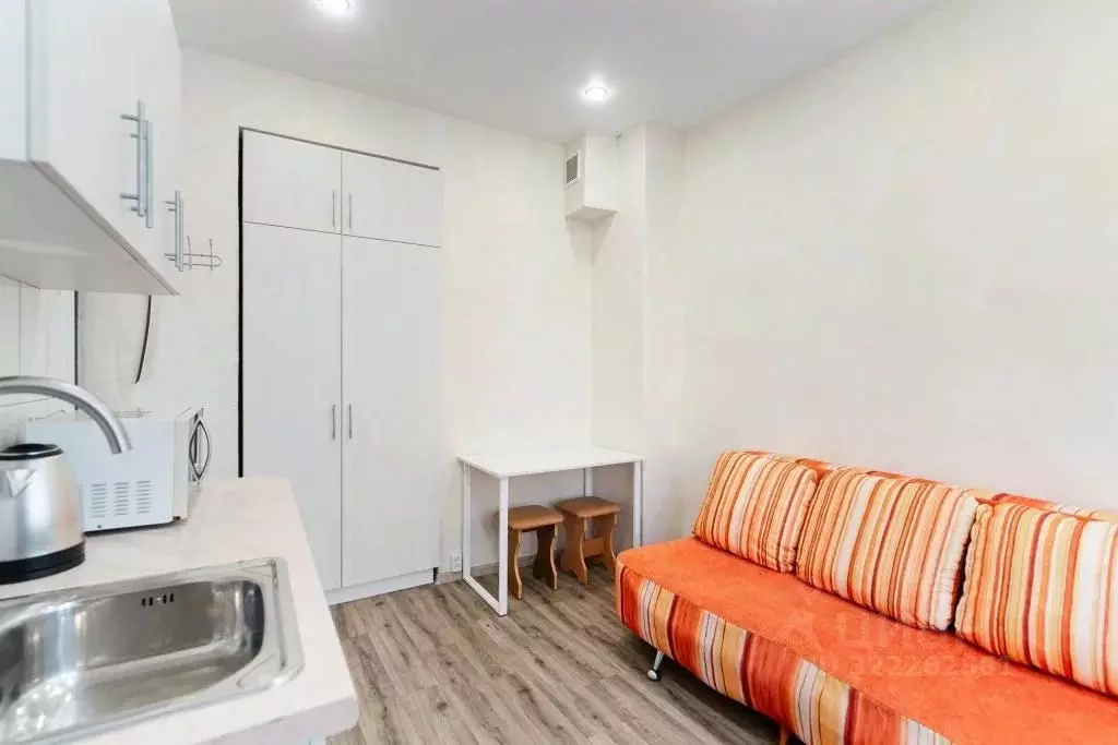 1-к кв. Омская область, Омск ул. Долгирева, 15 (20.0 м) - Фото 1