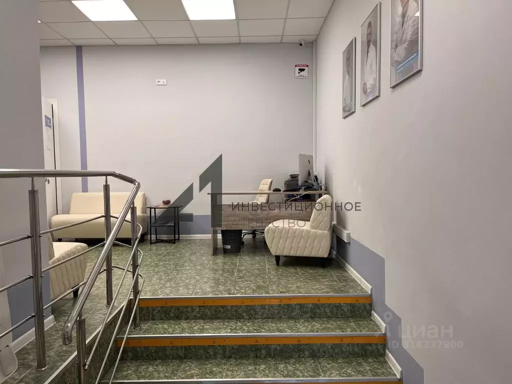 Помещение свободного назначения в Тюменская область, Тюмень ул. ... - Фото 1