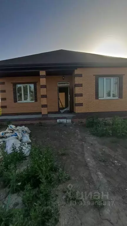 Дом в Ростовская область, Неклиновский район, с. Новобессергеневка ул. ... - Фото 1
