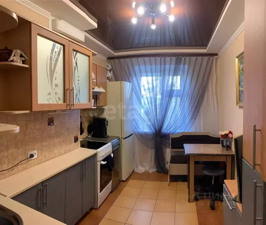 4-к кв. Ямало-Ненецкий АО, Ноябрьск ул. Изыскателей, 38 (80.2 м) - Фото 0