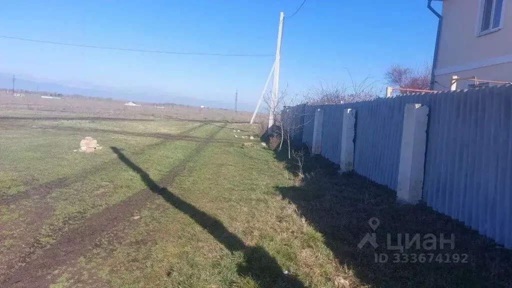 Участок в Крым, Симферопольский район, с. Мирное 45 (8.0 сот.) - Фото 1