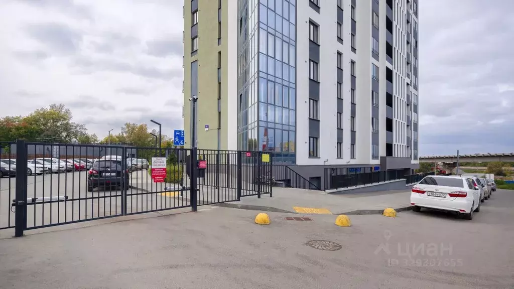 Гараж в Новосибирская область, Новосибирск пл. Райсовета, 14 (20 м) - Фото 1