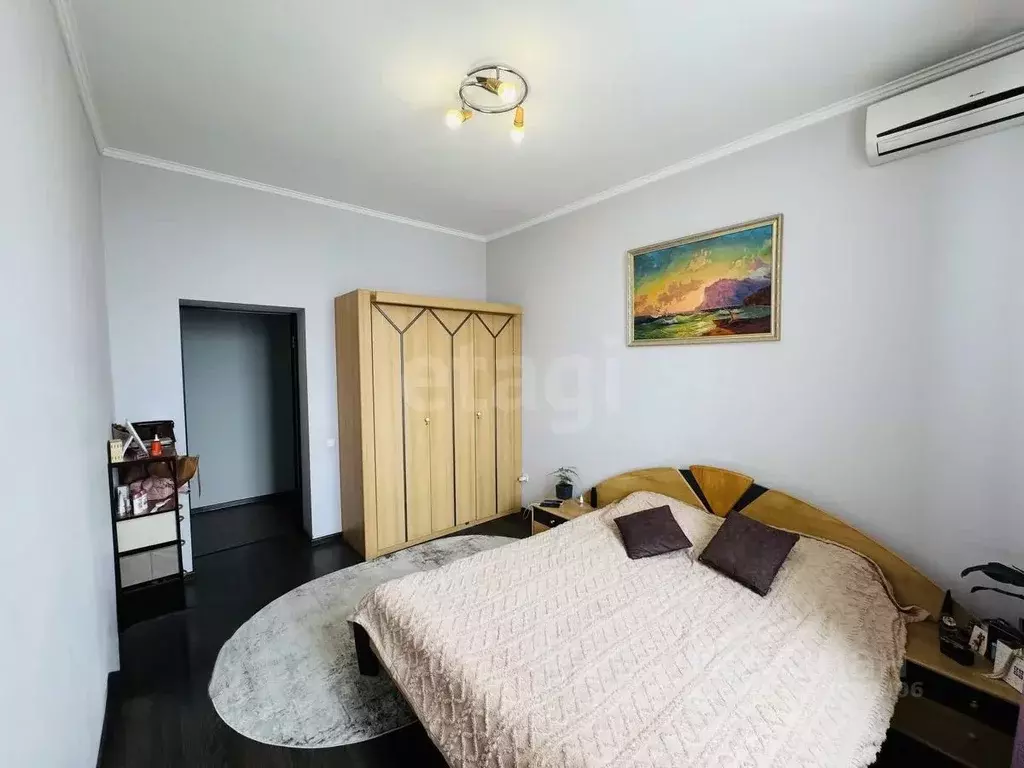 2-к кв. Севастополь просп. Победы, 2А (70.9 м) - Фото 1