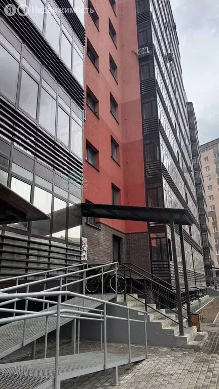 2-комнатная квартира: Абакан, улица Кирова, 212А (63 м) - Фото 1
