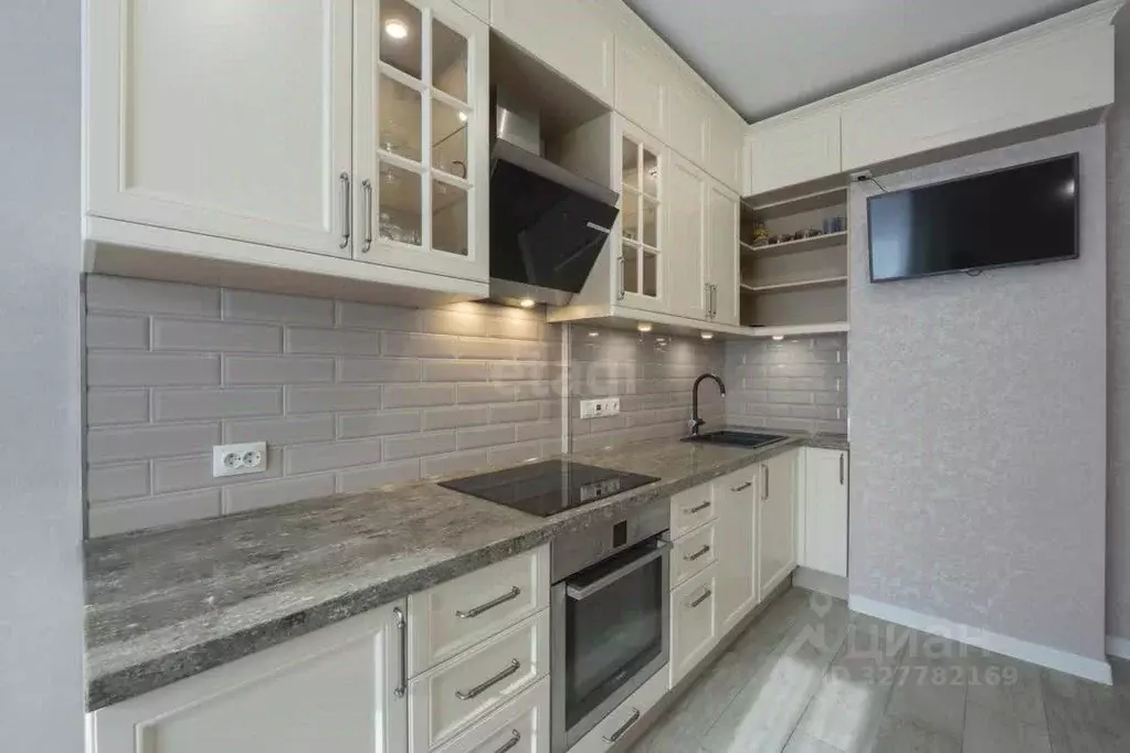 2-к кв. Пермский край, Пермь ул. Революции, 52В (62.5 м) - Фото 2