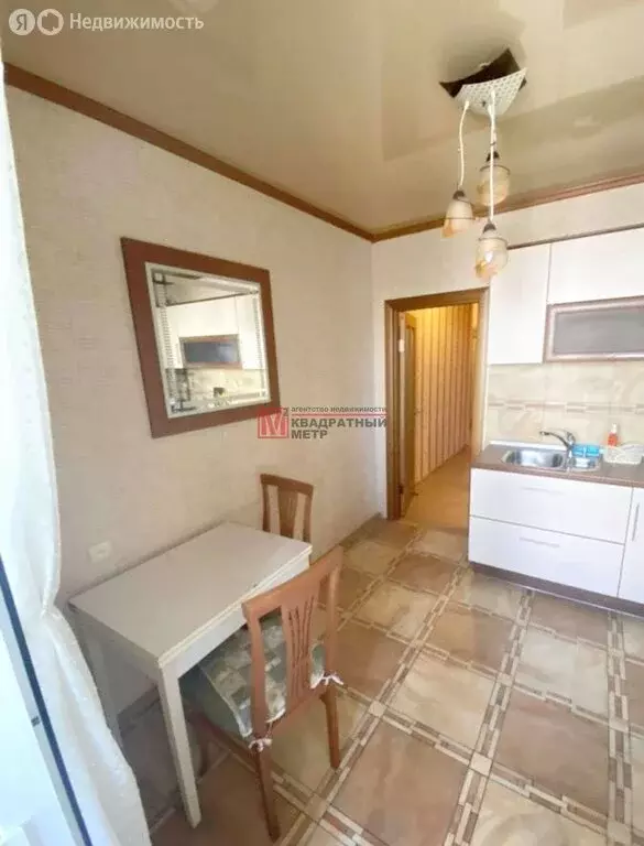 2-комнатная квартира: Губкин, улица Петра Великого, 6 (60 м) - Фото 1