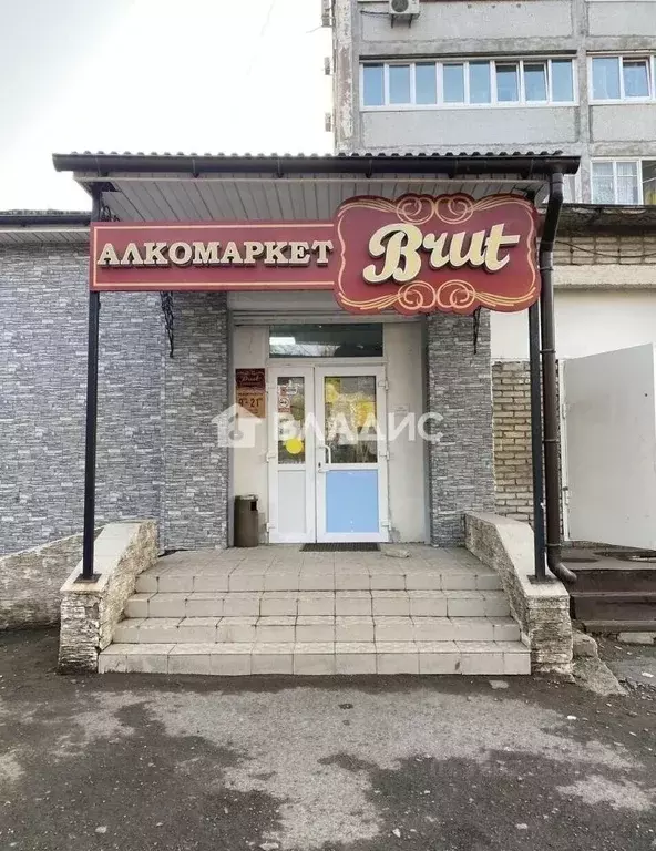 Торговая площадь в Приморский край, Владивосток ул. Вострецова, 6А (71 ... - Фото 1