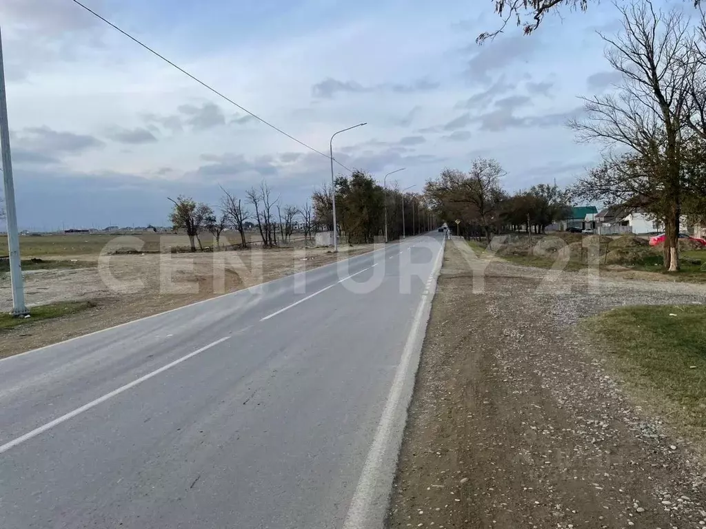 Участок в Дагестан, Махачкала городской округ, с. Шамхал-Термен ш. ... - Фото 0