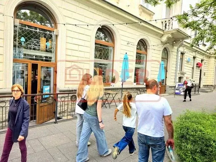 Торговая площадь в Севастополь ул. Большая Морская, 19 (127 м) - Фото 1