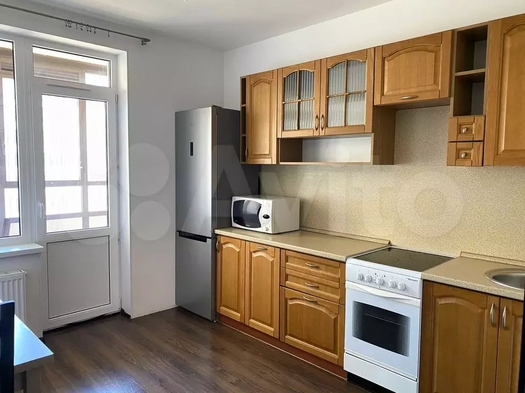 1-к. квартира, 38 м, 8/13 эт. - Фото 0