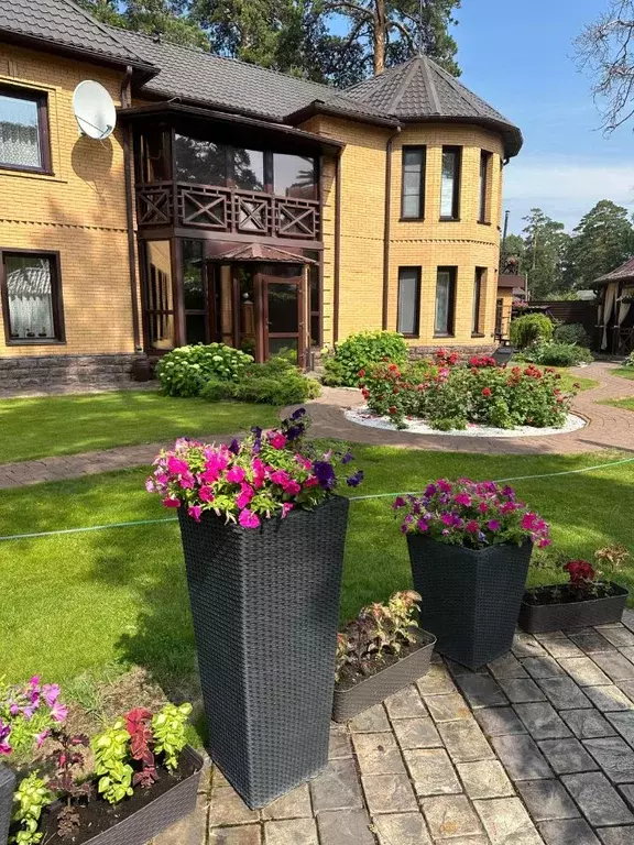 Коттедж в Алтайский край, Барнаул Спартаковский проезд (205 м) - Фото 1