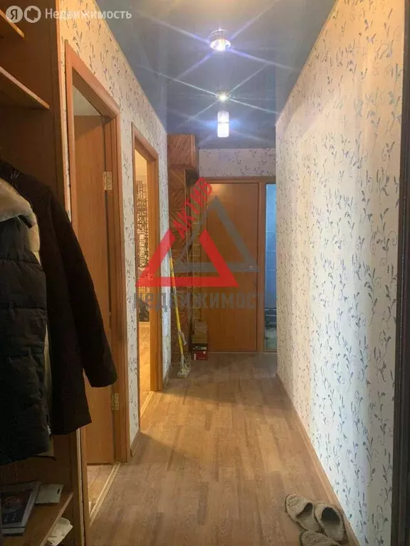 2-комнатная квартира: Каменск-Уральский, улица Кирова, 17 (42.9 м) - Фото 1