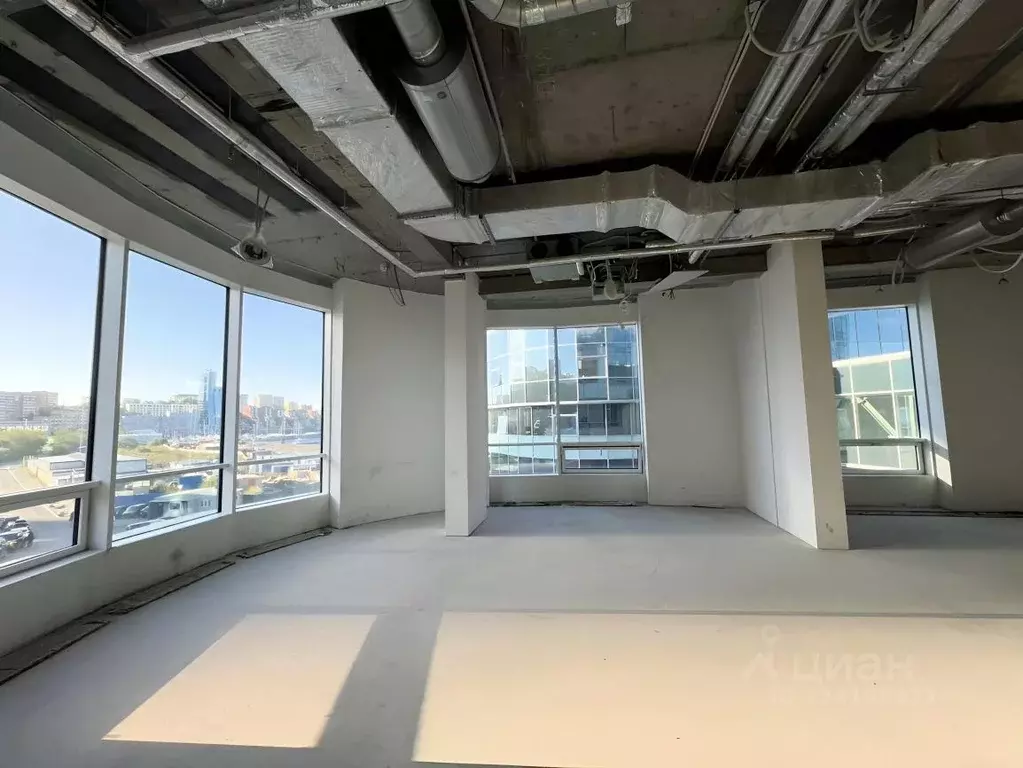 Офис в Приморский край, Владивосток Набережная ул., 13с1 (96 м) - Фото 1