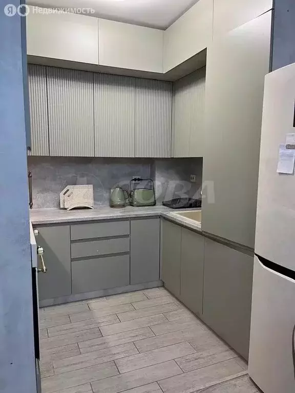 3-комнатная квартира: посёлок городского типа Семендер, Театральная ... - Фото 1