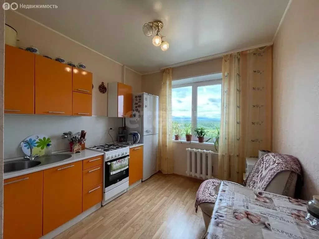 2-комнатная квартира: Ухта, улица Куратова, 8 (52.5 м) - Фото 1