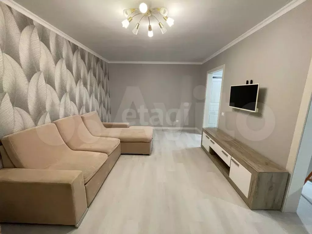 1-к. квартира, 40 м, 8/15 эт. - Фото 1