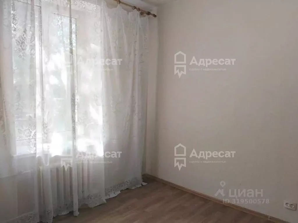 Комната Волгоградская область, Волгоград ул. Возрождения, 14 (10.4 м) - Фото 0