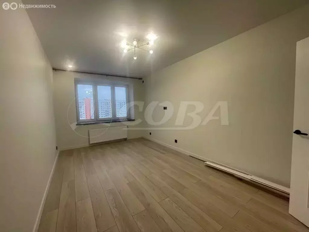 2-комнатная квартира: Тюмень, улица Ветеранов Труда, 9Ак4 (60 м) - Фото 2