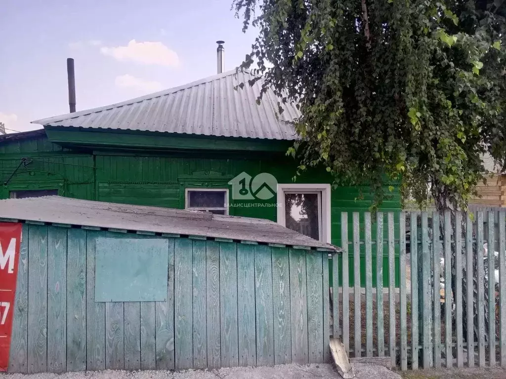 Дом в Новосибирская область, Искитим Карьерная ул., 26 (48 м) - Фото 1
