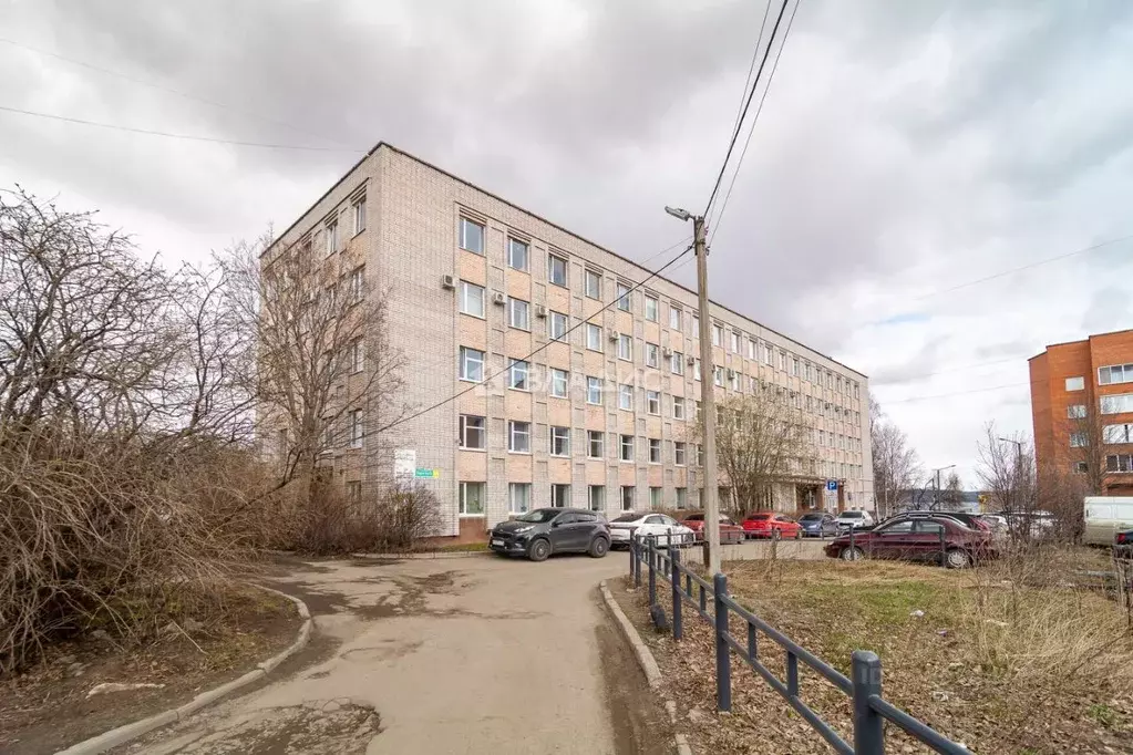 Помещение свободного назначения в Карелия, Петрозаводск наб. Варкауса, ... - Фото 1
