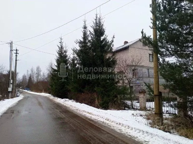 Дом в Новгородская область, Старая Русса ул. Поливановой, 27Б (280 м) - Фото 1