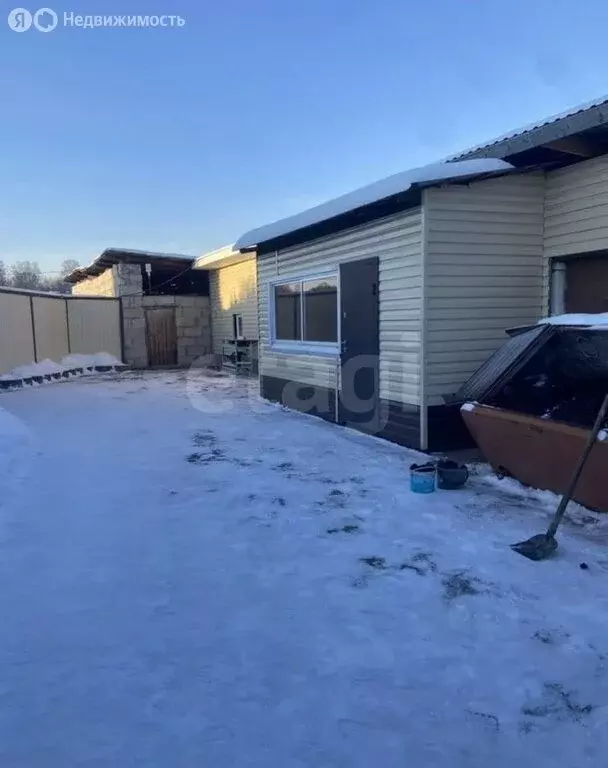Дом в Красноярский край, Ачинский муниципальный округ, деревня Малый ... - Фото 2