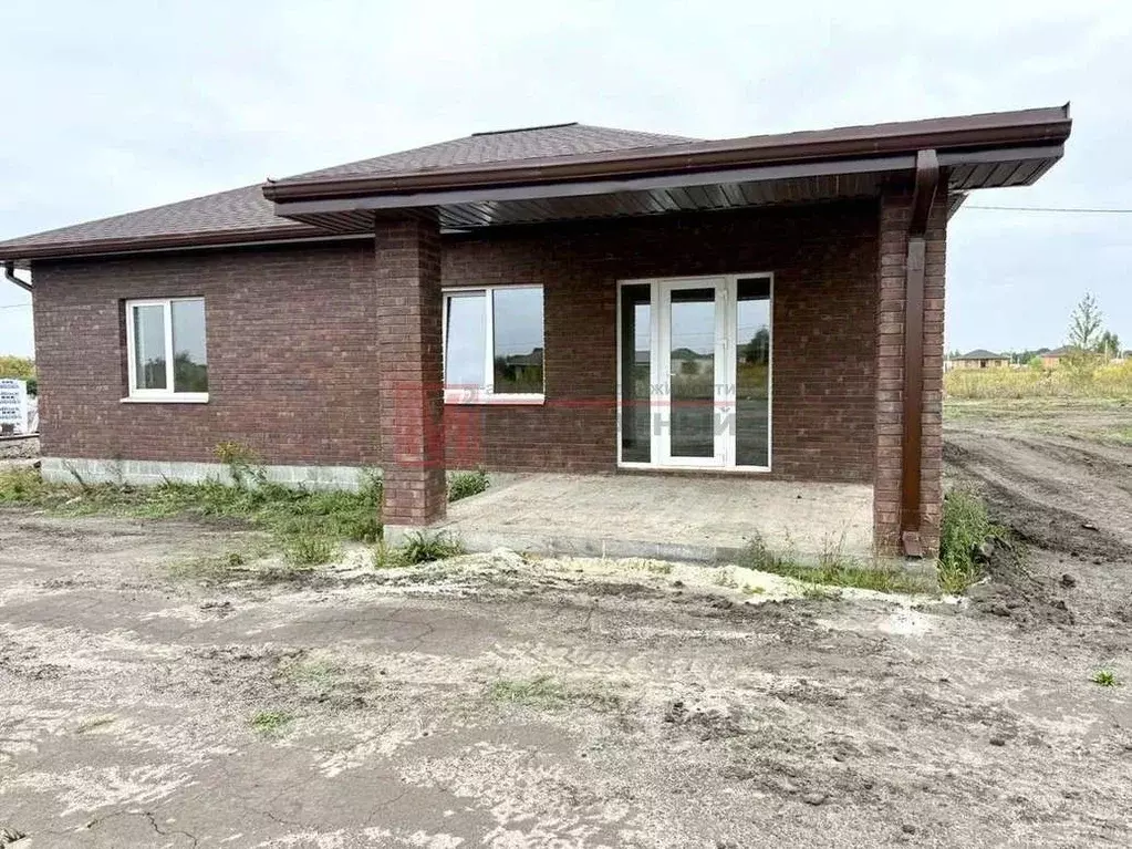 Дом в Белгородская область, Старооскольский городской округ, с. ... - Фото 1