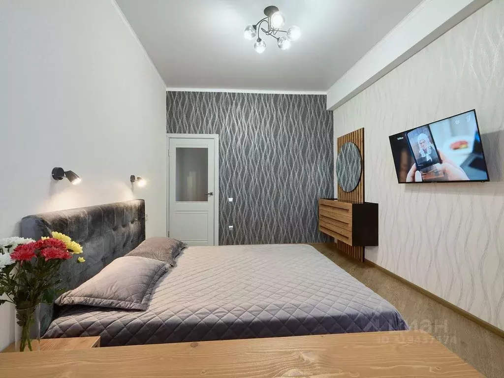 1-к кв. Ставропольский край, Кисловодск ул. Декабристов, 36/2 (55.0 м) - Фото 0