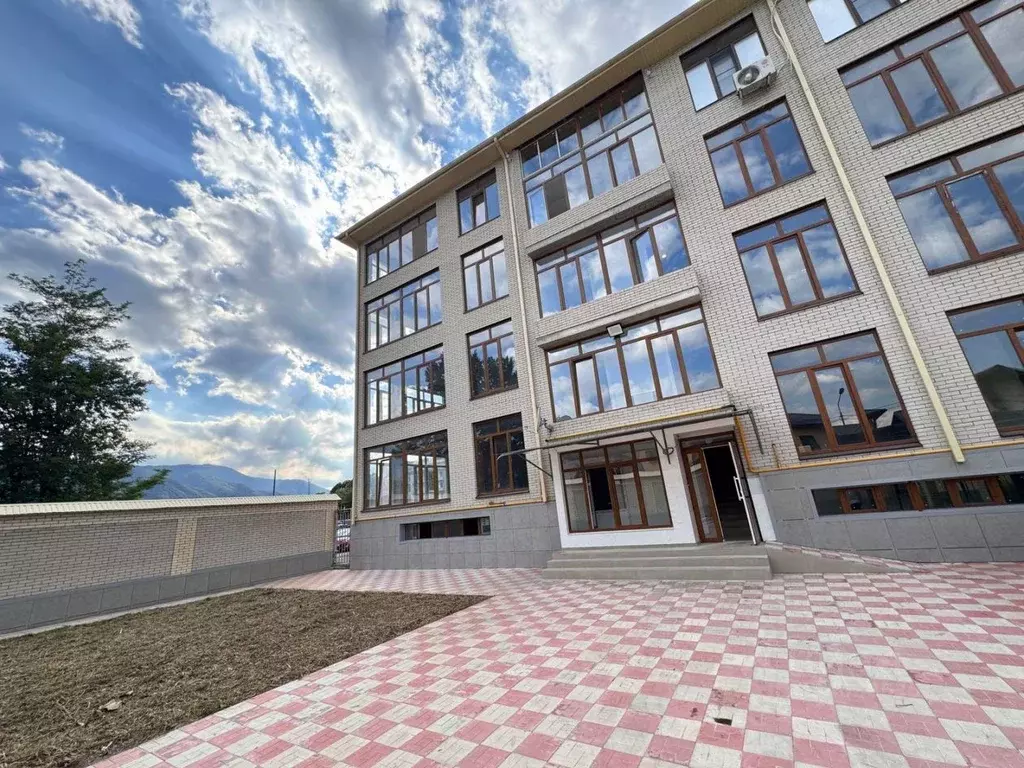 Свободной планировки кв. Северная Осетия, Владикавказ ул. Казбека ... - Фото 1