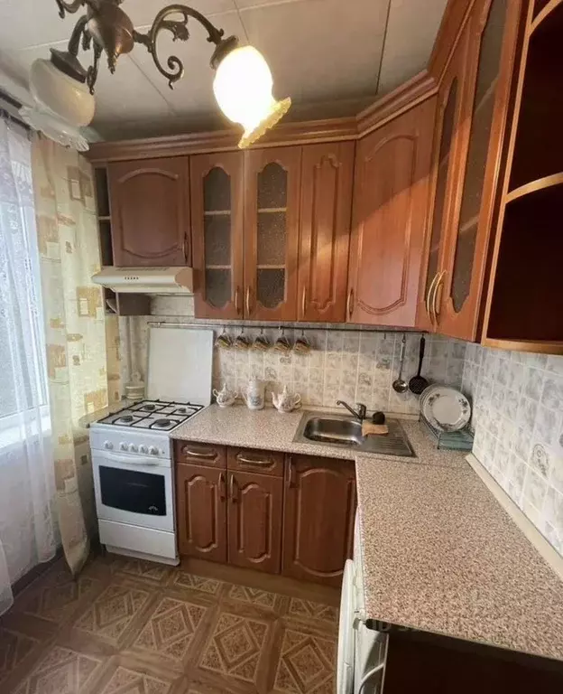 3-к кв. Ленинградская область, Кингисепп ул. Воровского, 36 (62.0 м) - Фото 0