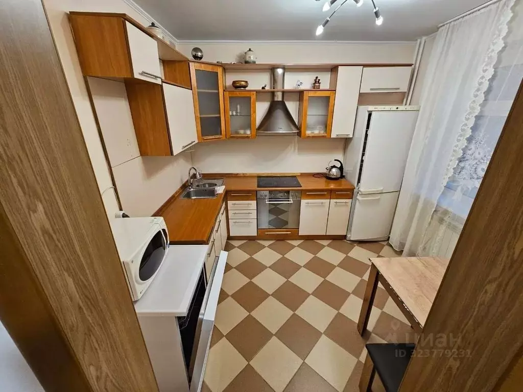 2-к кв. Красноярский край, Красноярск Северный мкр, ул. Мате Залки, 6А ... - Фото 1