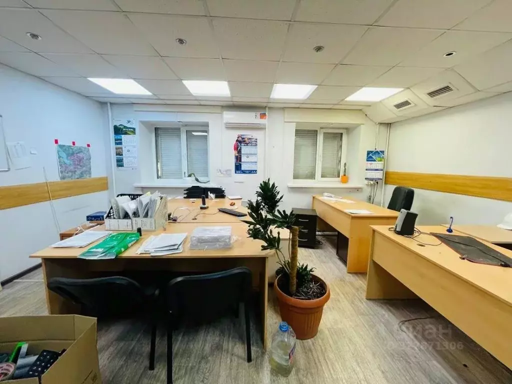 Помещение свободного назначения в Удмуртия, Ижевск ул. 50 лет ... - Фото 1