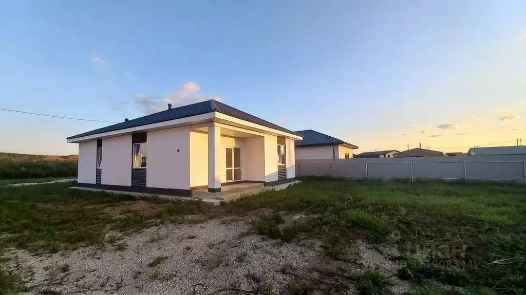 Дом в Свердловская область, Полевской муниципальный округ, с. ... - Фото 1