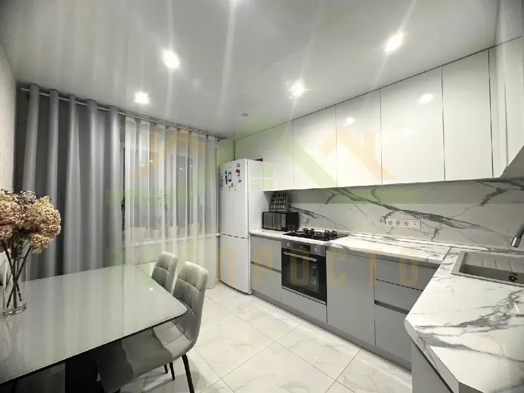 Продается 2-комнатная квартира - Фото 1