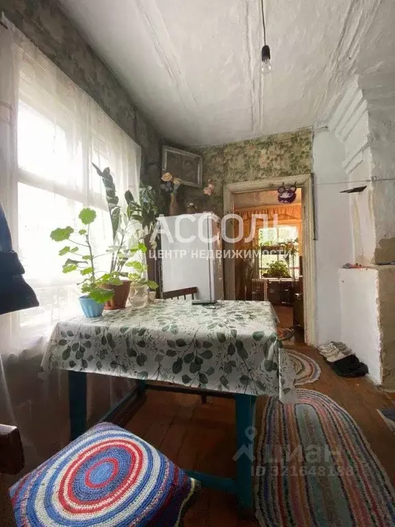 Дом в Омская область, Омский район, Калининское с/пос, пос. ... - Фото 1