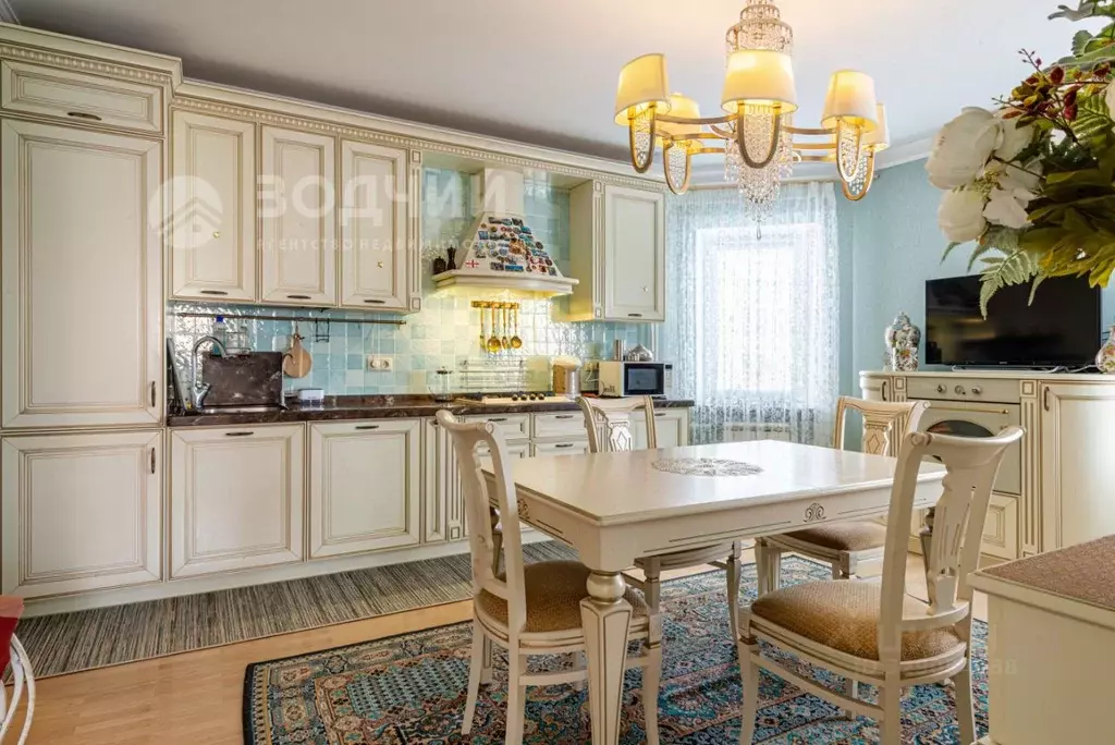 4-к кв. Чувашия, Чебоксары ул. Алексея Талвира, 22 (168.1 м) - Фото 1