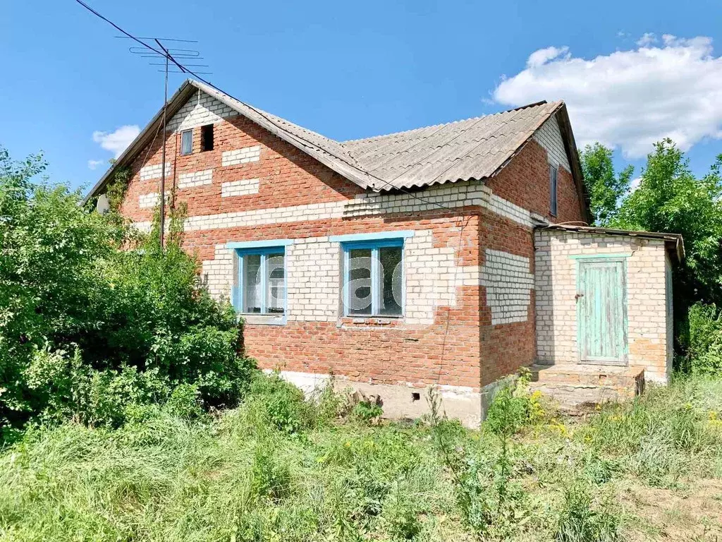 Дом в Саратовская область, Балашовский район, Октябрьское ... - Фото 0